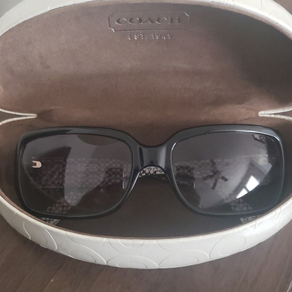 Coach Sunglasses Black w/ Coach Case